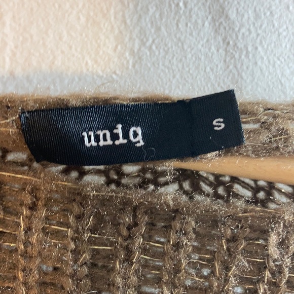 Knitted sweater crop top - Picture 6 of 8